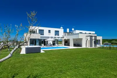 Villa 264 m², Brtonigla - heated pool and jacuzzi - 7