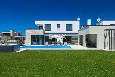 Villa 264 m², Brtonigla - heated pool and jacuzzi - 8