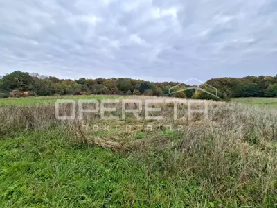 Zemljište 3.805 m², Rakov Potok - građevna zona uz cestu