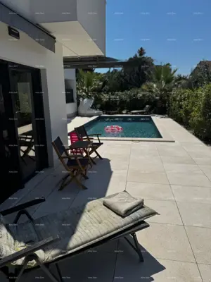 Moderner, voll ausgestatteter Wohnraum mit eigenem Pool, Garten und Parkplatz, Pula! - 20