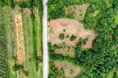 Building land 5 448 m², Barban, within the built-up area