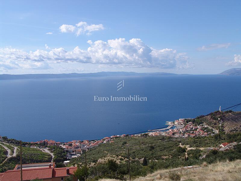 Podgora-građevinsko zemljište s panoramskim pogledom
