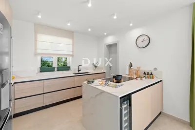 Haus zum Kauf in Motovun, 255,6 m² - 15