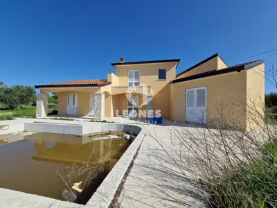 House 170 m², Buje - pool and summer kitchen - 3
