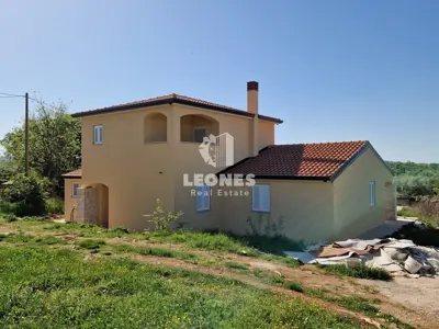 House 170 m², Buje - pool and summer kitchen - 5