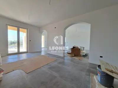 House 170 m², Buje - pool and summer kitchen - 11