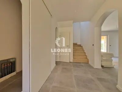 House 170 m², Buje - pool and summer kitchen - 10