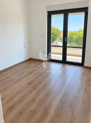 Wohnung 125,8 m², Vodice - 3 Schlafzimmer, Garten - 15