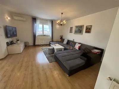 Pula nähere Umgebung, freistehendes Haus mit Pool - - 8
