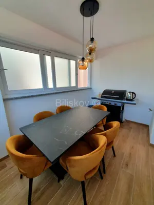 Stan 59 m², Okrug Gornji, 50 m od mora i pogled na more - 2