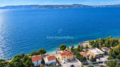 House 420 m², Novi Vinodolski - first row to the sea - 5