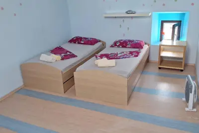 Kuća 120 m², Ližnjan centar, mirna lokacija - 13