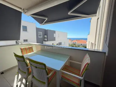 Stan 58,99 m², Novalja - dvije terase s pogledom na more