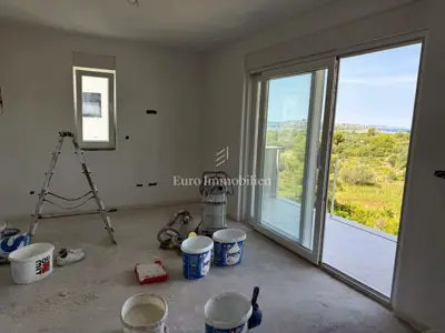 Vodice- stan u novogradnji s pogledom na more