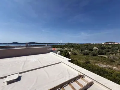 Vodice- stan u novogradnji s pogledom na more - 11