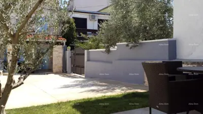 Top ponuda! Renovirana istarska kuća s bazenom i odvojenim apartmanom, Krnica! - 16