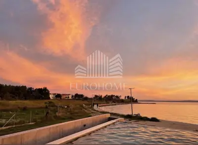 Building plot 1,005 m², Privlaka - 600 m from the sea - 2