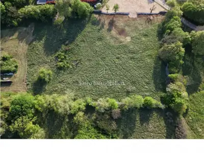 Građevinsko zemljište 1.018 m², Labin - blizu centra