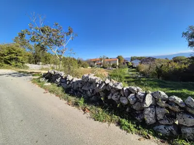 Otok Krk, Okolica Dobrinja, zemljište za dva objekta