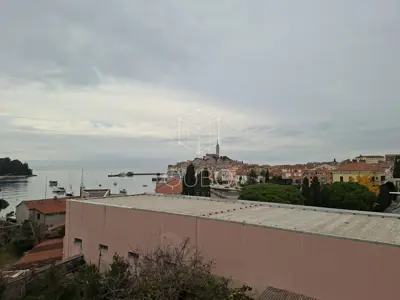 Stan 73 m², Rovinj - povijesna vila u centru - 16