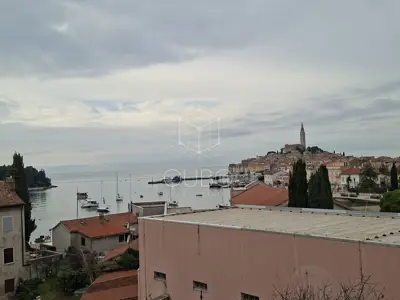Stan 73 m², Rovinj - povijesna vila u centru - 19