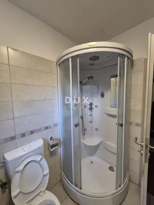 House 196 m², Podhum - estate with potential - 10