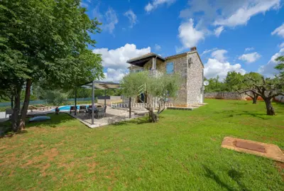 Kamena vila 110 m², Poreč okolica, bazen i pogled na more - 13