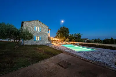 Kamena vila 110 m², Poreč okolica, bazen i pogled na more - 15