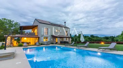 Istria, Vodnjan, luxury villa with pool and wellness area, 395 m² net - 3