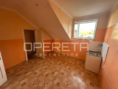 Wohnung 75 m², Split - Manuš, oberste Etage und Ruhe - 2
