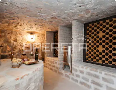 Brač, Milna - imanje na 10 000 m², investicijska prilika - 8