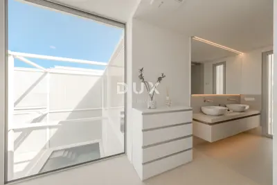 Vila 126 m², Umag - pogled na more i privatni bazen - 22