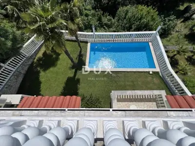 Villa 376 m², Volosko - pool and sea view - 2