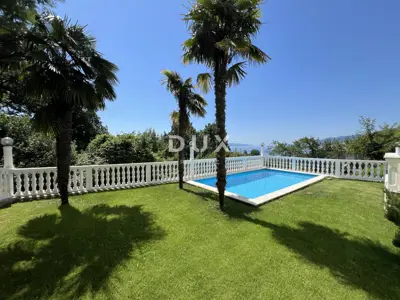 Villa 376 m², Volosko - pool and sea view