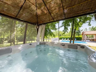 Kuća 198 m², Labin - prizemnica s bazenom i zelenilom - 13