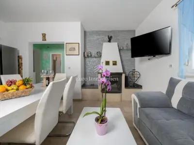 Kuća 198 m², Labin - prizemnica s bazenom i zelenilom - 4