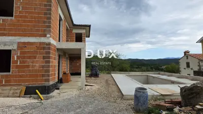 House 180 m², Pićan - pool and landscape view - 8