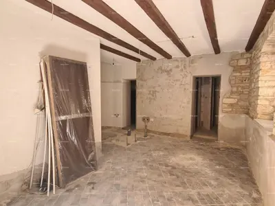 Gewerberaum 34 m², Fažana, neu renoviert - 10