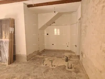 Gewerberaum 34 m², Fažana, neu renoviert - 13
