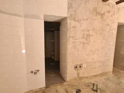 Gewerberaum 34 m², Fažana, neu renoviert - 7