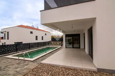 Krk, Malinska, luxury semi-detached house with pool, sea view