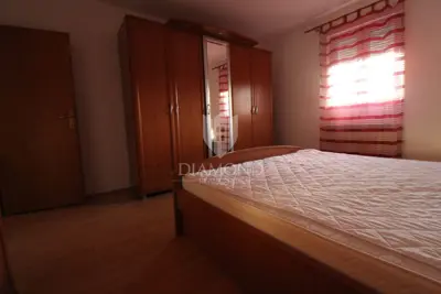 House 240 m², Barban - spacious yard near the sea - 9