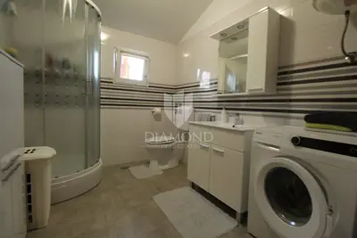 House 240 m², Barban - spacious yard near the sea - 15