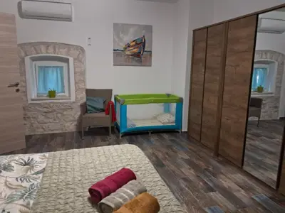 House 90 m², Svetvinčenat - quiet location near Pula - 20
