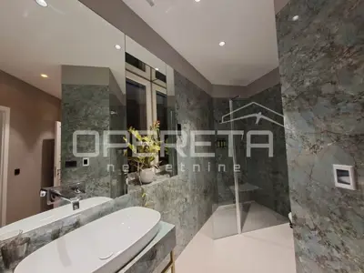 Apartment 100 m², Gripe, Split - 3 units and parking space