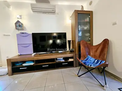 Apartman s okućnicom, blizu centra i mora - Malinska - 9