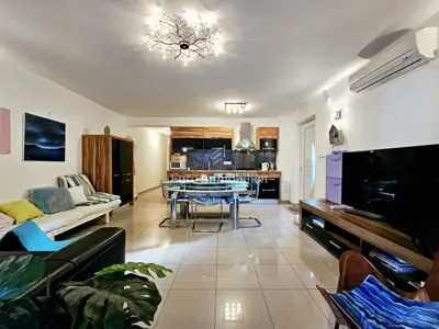 Apartman s okućnicom, blizu centra i mora - Malinska - 6