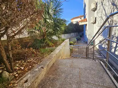 Apartman s okućnicom, blizu centra i mora - Malinska - 18