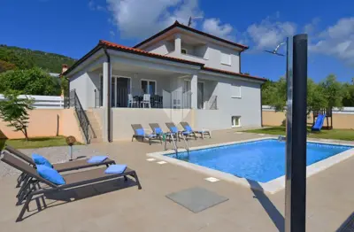 Vila u Rabcu, 182 m², pogled na more i bazen - 2