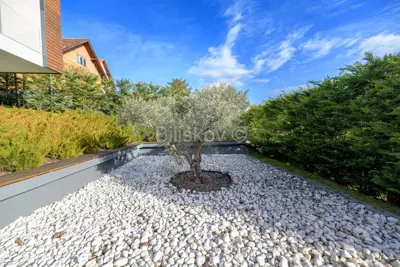 Villa 274 m², Gračani, luxuriöse Lage unterhalb der Medvednica - 20